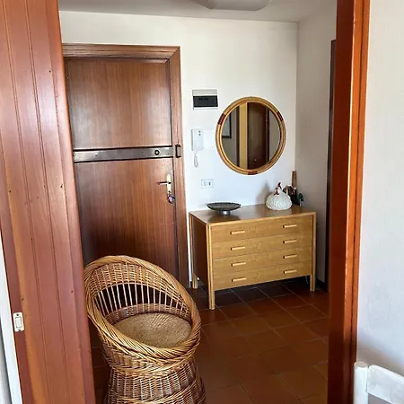 Ampio In Centro Con Vista - Parcheggio Gratuito E Wi-fi Lignano Sabbiadoro